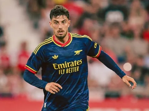 Trận giao hữu gây tranh cãi của Arsenal