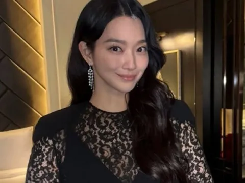 Nhan sắc của Shin Min Ah tiếp tục gây sốt