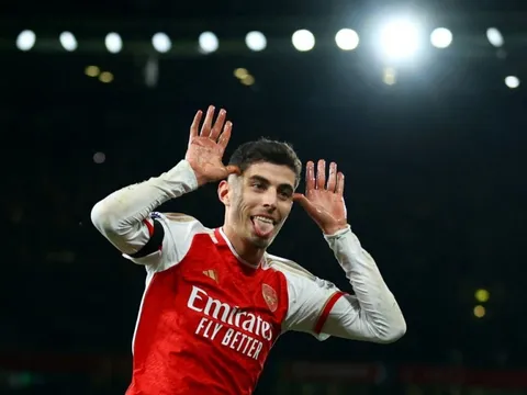 Arsenal muốn vô địch mọi danh hiệu