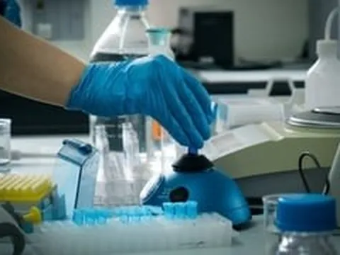 Vaccine ung thư Nga có kết quả khả quan bước đầu: Chuyên gia ung bướu nói gì?