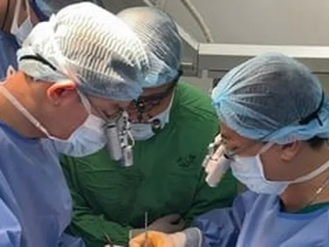 Cắt khối u, tái tạo lưỡi cho người đàn ông mắc ung thư