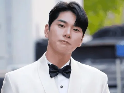 Lee Yi Kyung gây chú ý với khoảnh khắc thân thiết bên mỹ nhân Việt sau loạt ồn ào đời tư