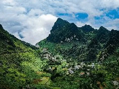 Việt Nam có 1 nơi mát mẻ quanh năm chỉ khoảng 20 độ, sở hữu cung đường thuộc nhóm "tứ đại đỉnh đèo", được Oscar du lịch vinh danh liên tục