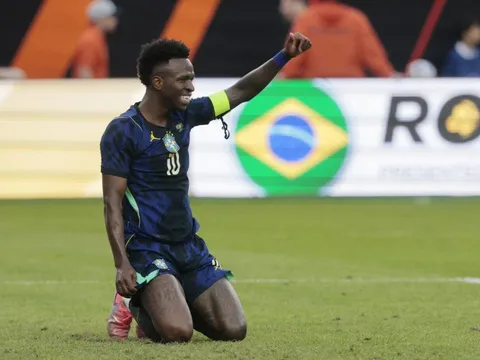 Phòng thay đồ Arsenal tin Vinicius sẽ cập bến