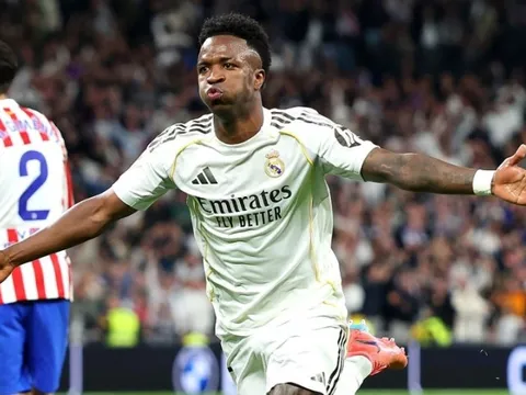 Real Madrid 'xuống nước' với Vinicius