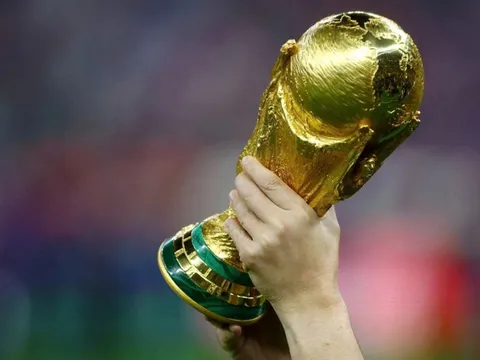 Chủ tịch FIFA nhận sai