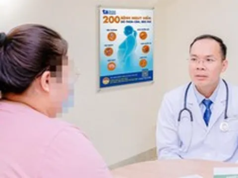 Cô gái tăng 25kg trong 2 năm do bệnh hiếm gặp, 1 triệu dân chỉ 70 ca