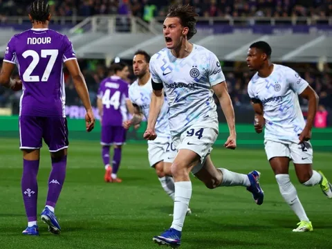 Tiền đạo 73 triệu bảng lọt tầm ngắm MU và Arsenal