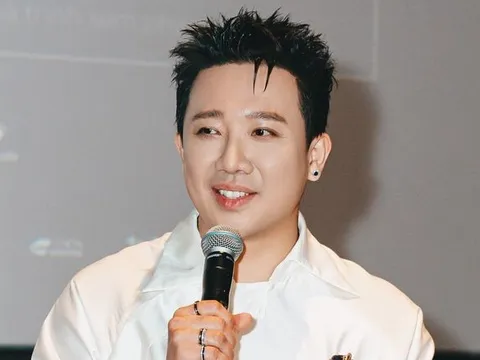Trấn Thành mang tài sản từ Hàn Quốc về nước làm phim Tết