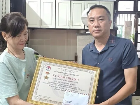 VFF tri ân HLV Phan Thanh Hùng