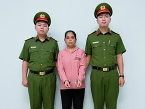 TPHCM: Bắt khẩn cấp bảo mẫu bạo hành trẻ mầm non