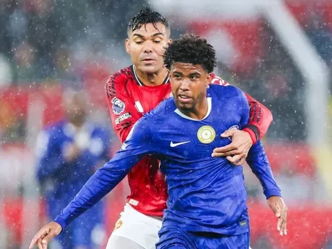 Tân binh khiến MU tạm quên Casemiro