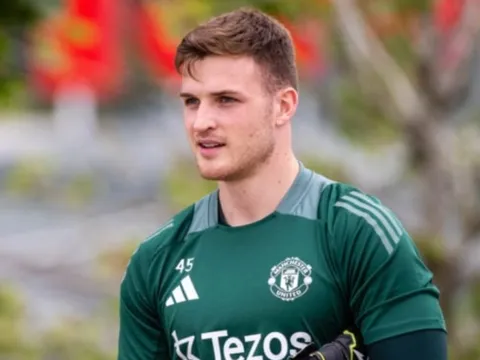 Gương mặt lạ ở đại chiến MU - PSG