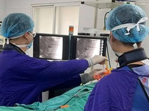 Khỏi zona cả năm vẫn bị những cơn đau như điện giật hành hạ