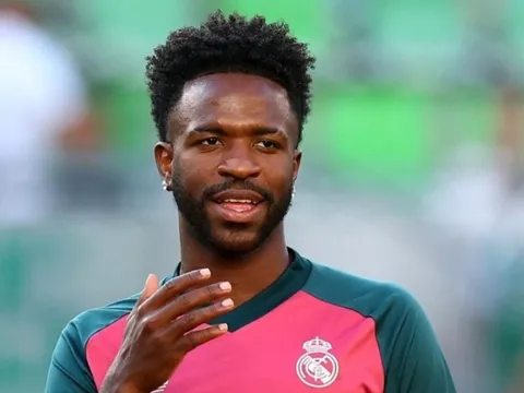 Vinicius vô tình cứu tương lai đồng hương ở Arsenal
