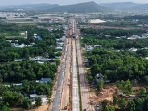 Tuyến đường sắt nhẹ 9.000 tỷ đồng đầu tiên của Việt Nam do Sun Group đầu tư dự kiến xác lập kỷ lục: Từ khởi công đến vận hành chỉ trong khoảng 17 tháng