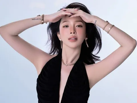 Tóc Tiên diện váy xẻ sâu táo bạo, khoe vẻ đẹp căng tràn