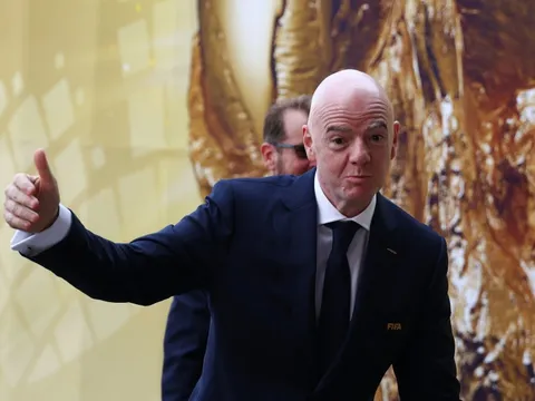 World Cup 64 đội và canh bạc sinh tồn của Infantino