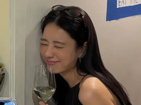 Ahn Eun Jin nhan sắc ngày càng cuốn hút sau khi giảm 10kg