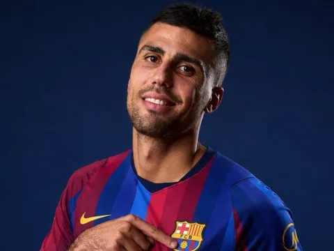 Barcelona tăng giá mua Rodri