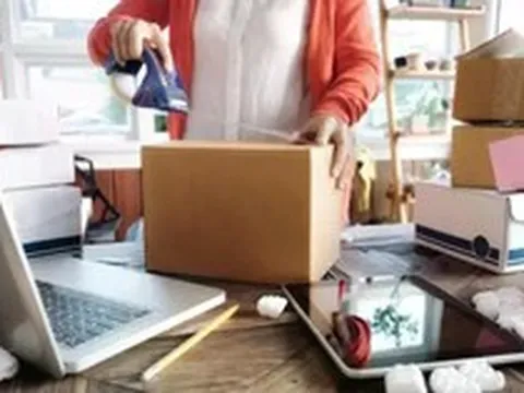 Mỗi ngày thêm hàng trăm shop online, người bán cần lưu ý gì về thuế?