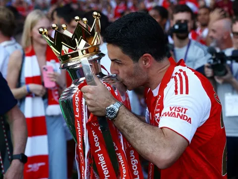 Arsenal và Man City trước mùa giải phán xét