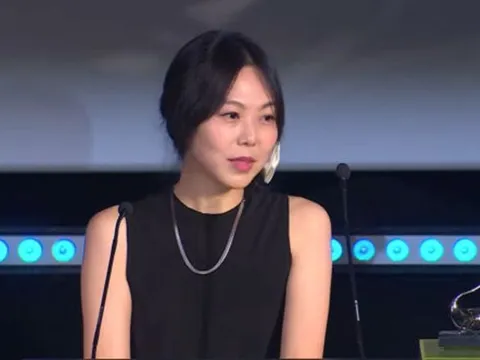 Kim Min Hee bật khóc vì lý do xúc động