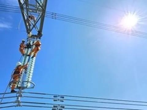 Nắng nóng, phụ tải điện tăng 2.700 MW chỉ trong 30 phút