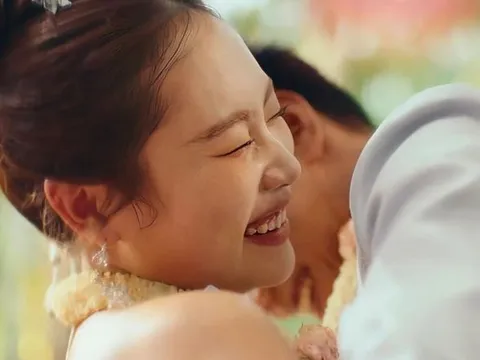 Mừng cho hạnh phúc của nam diễn viên kết đôi Phương Mỹ Chi