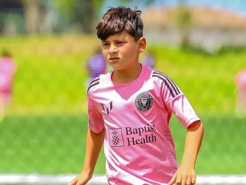 Con trai Messi gây kinh ngạc