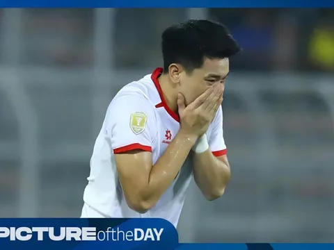 Khoảnh khắc ASEAN Cup: Đình Bắc sau trận hay là trận dở
