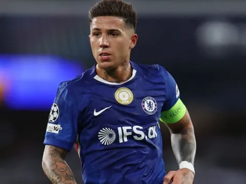 Man City ra quyết định với Enzo Fernandez