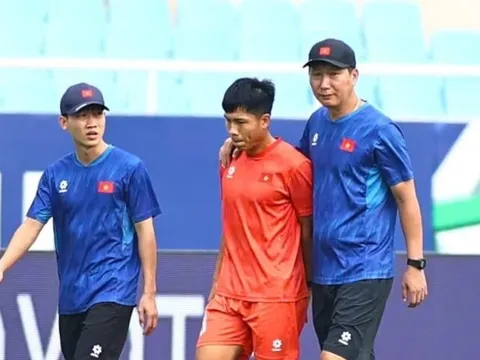 Tuyển Việt Nam mất hậu vệ trái số một?