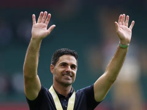 Pep rời đi, Premier League vẫn thuộc về người Tây Ban Nha