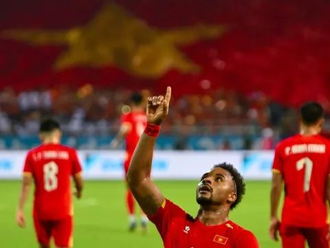 Xuân Son và cú đúp đưa tuyển Việt Nam vào chung kết