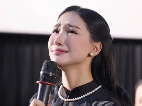 Tâm sự của Hòa Minzy sau 1 năm mất mát