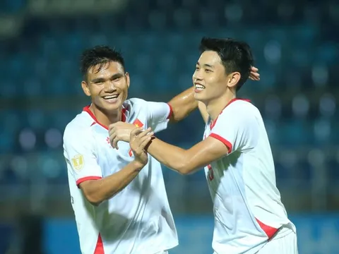 Cầu thủ Việt Nam có đủ sức đá J1 League không?