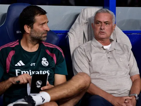Mourinho 'giăng bẫy' tại Real Madrid