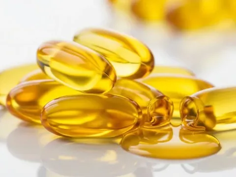 Uống dầu cá omega-3 lâu dài có ảnh hưởng đến thận?