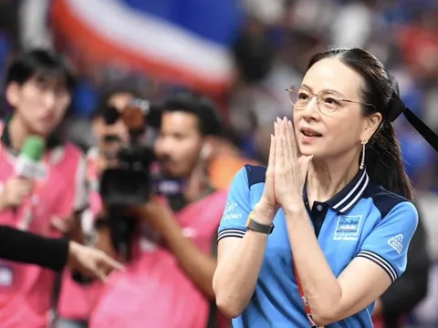 Madam Pang phải làm điều ít ai ngờ trước trận Việt Nam