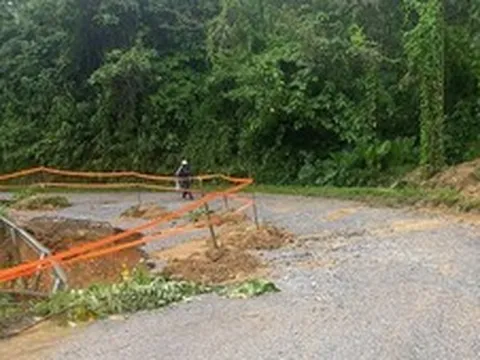Quốc lộ qua Lạng Sơn, Bắc Ninh sạt lở nghiêm trọng sau bão số 4