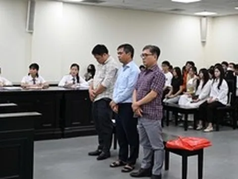 Cựu Hiệu trưởng Trường Cao đẳng Du lịch Hà Nội lĩnh 3 năm tù vì giữ lại tiền hỗ trợ sinh viên
