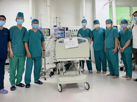 Lý do bé trai 7 tháng tuổi nguy kịch sau khi ăn cháo lươn