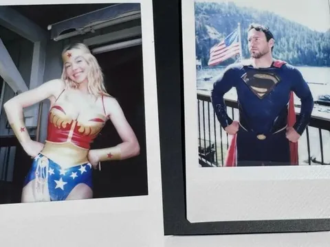 Sydney Sweeney diện trang phục Wonder Woman táo bạo