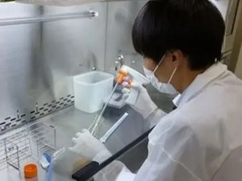 Lần đầu tiên phát triển thuốc dựa trên virus điều trị ung thư thực quản