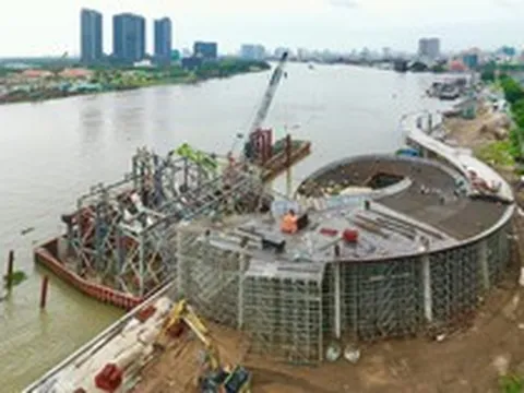 Lý do chưa thể hoàn thiện cầu đi bộ hình lá dừa qua sông Sài Gòn trong dịp 2/9