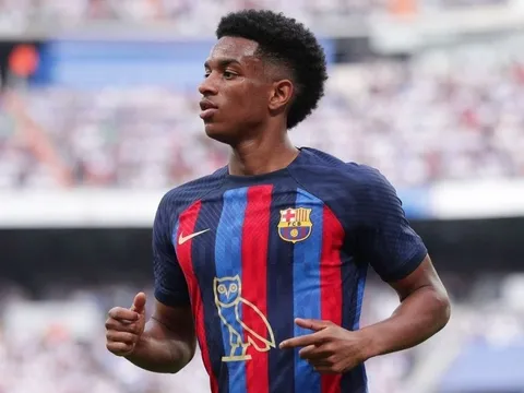 Barca và MU bất đồng vụ Balde