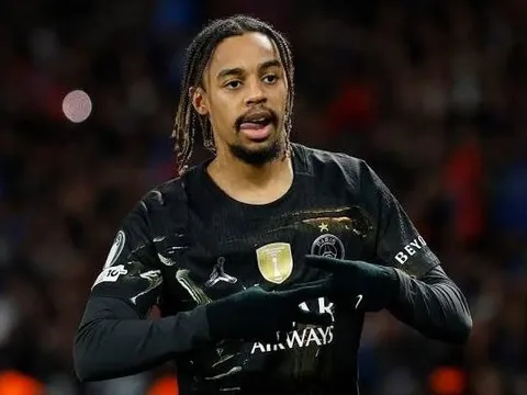 Liverpool đón tin vui từ vụ Barcola