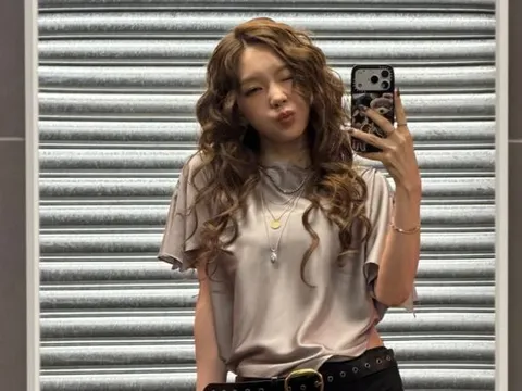 Taeyeon (SNSD) khiến fan chú ý với vóc dáng gầy chưa từng thấy