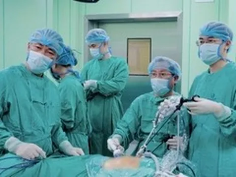Từ một dấu hiệu, người đàn ông phát hiện 2 bệnh ung thư cùng lúc